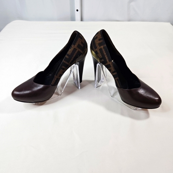 Fendi Women's Logo Brown Leather Pumps Size 36.5 - Picture 5 of 9